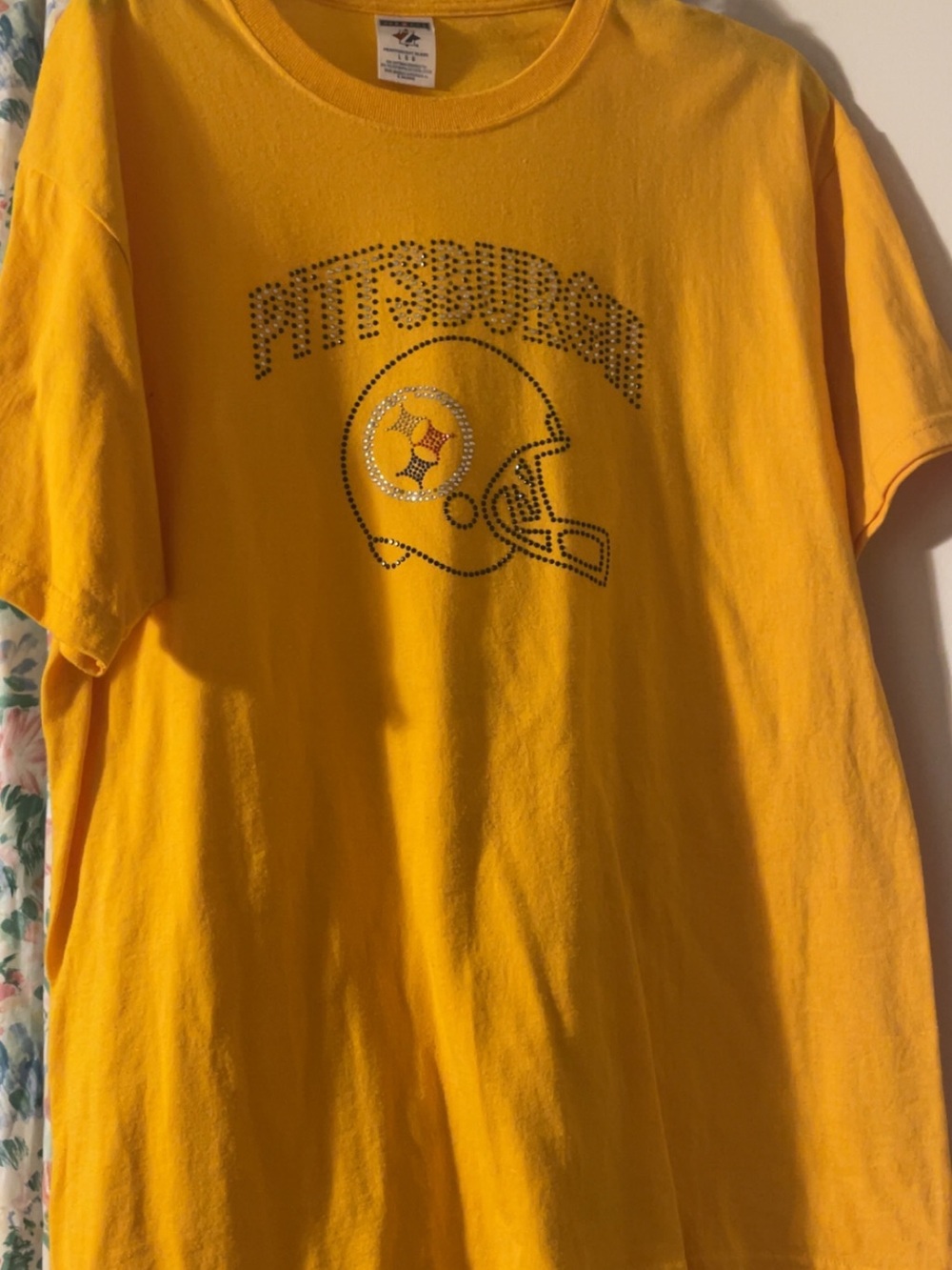 Pittsburgh Steelers Rhinestone Helmet Tee in Bright Yellow